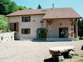 Ferme Vosgienne Rénovée avec Confort et Nature pour 7 Pers, WiFi, Animaux Bienvenus - FR-1-589-190